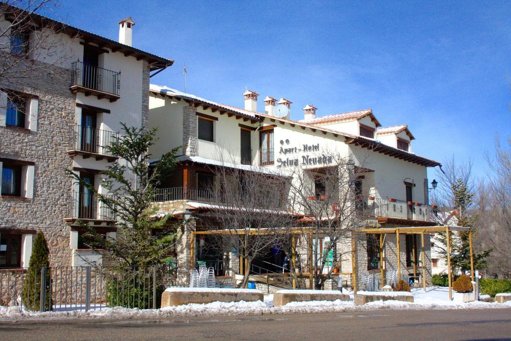 La Virgen de la Vega Apart-Hotel Selva Nevada المظهر الخارجي الصورة